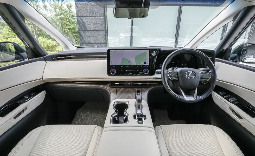 The Luxury Seats of Lexus LM Minivan 