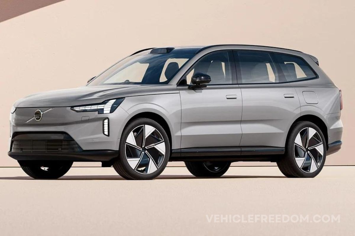 Experience A Better Safety System With Volvo